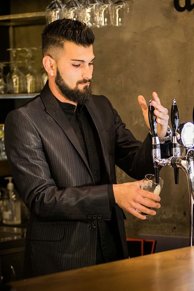 The Ultimate Guide to Finding Bartending Gigs in Dallas